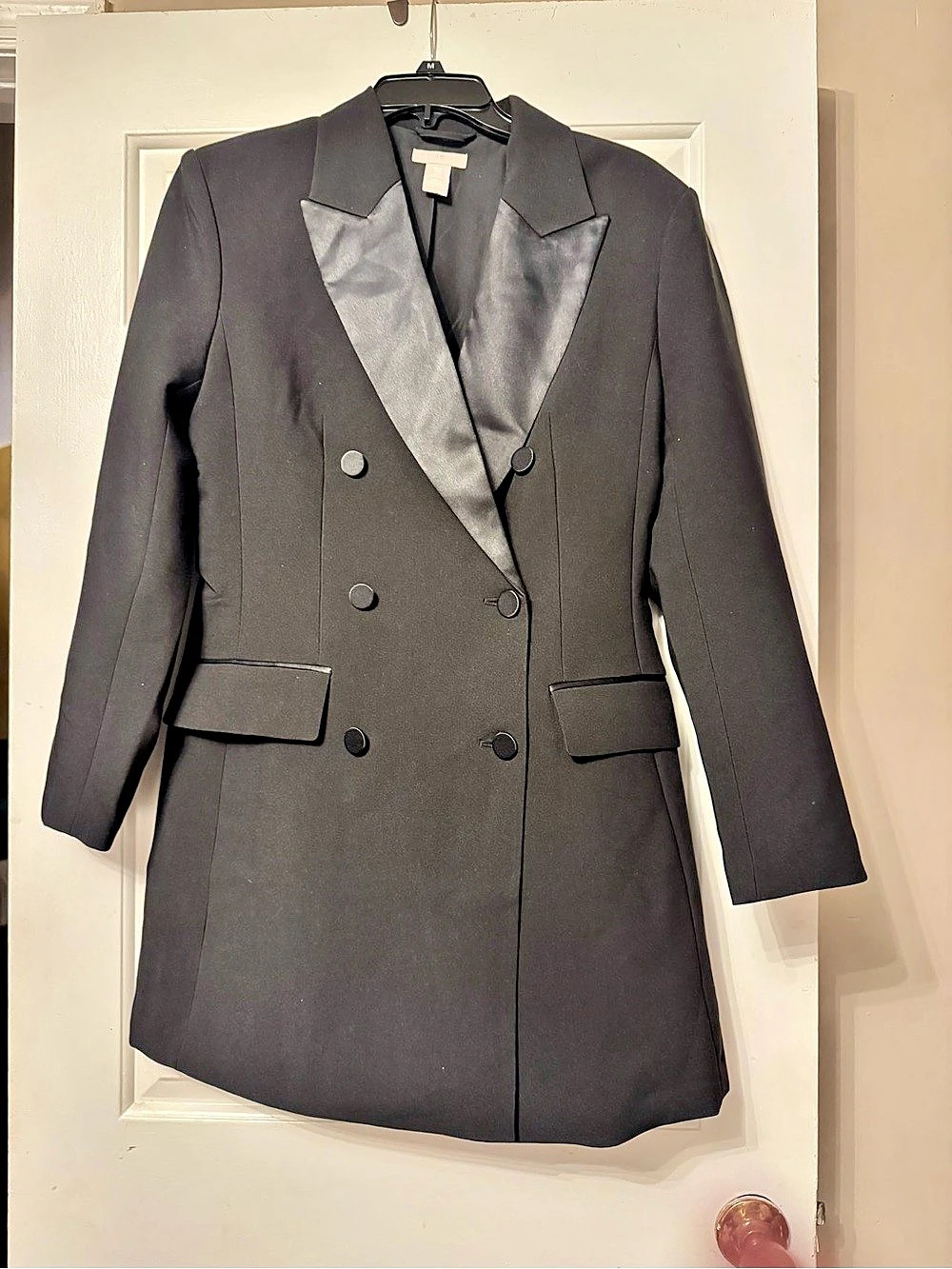 H&Medium Tuxedo Blazer Dress Black Tuxedo-Style Blazer Size Medium